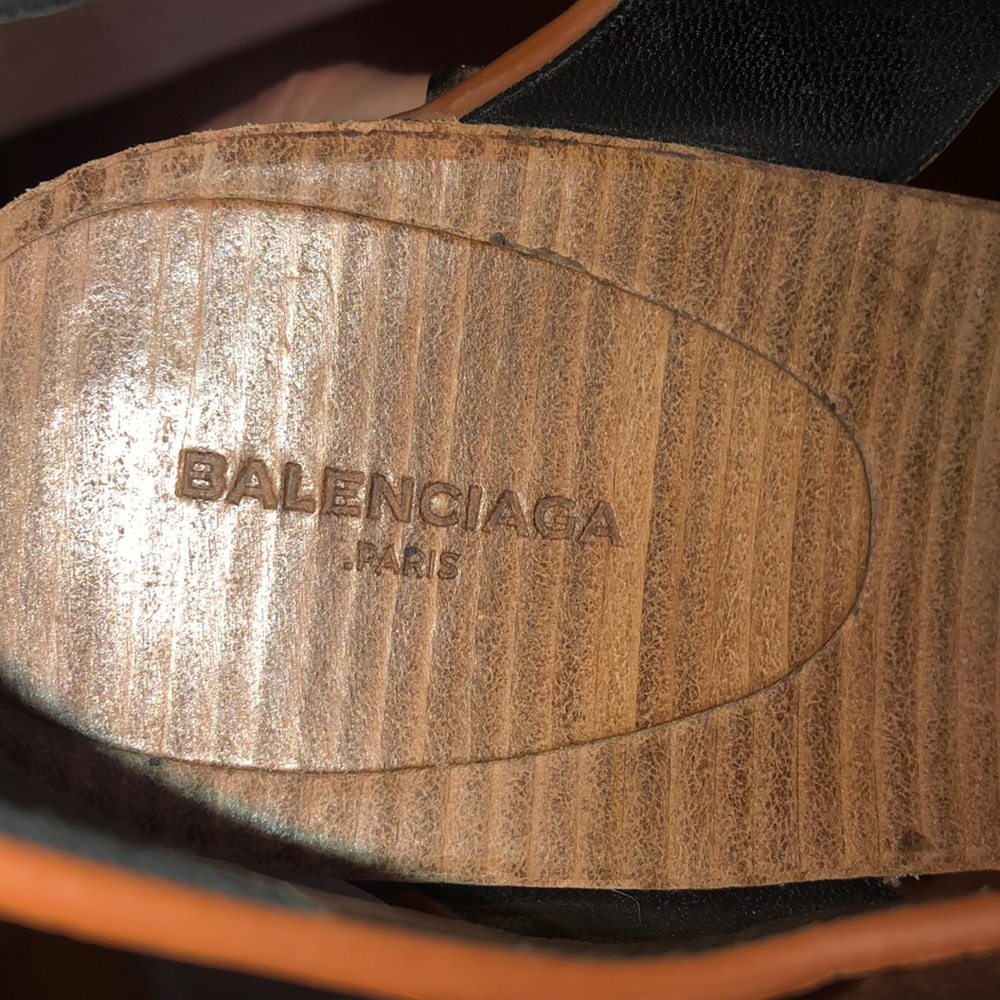 Balenciaga Leather Platform Sandals - Picture 2 of 4